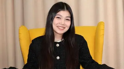 AmeliyaKendal's chat room is %status%