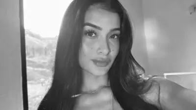 AmelyGreys's chat room is %status%