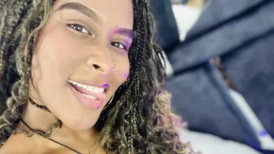 AsharKeys's chat room is %status%