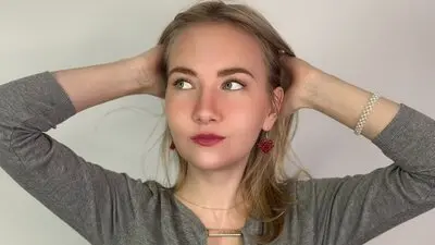 BulahKnudsuig's chat room is %status%