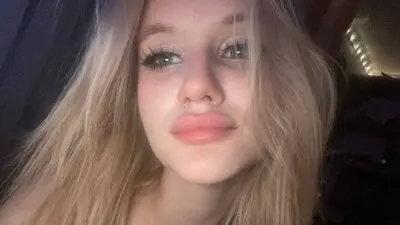 EileneFruin's chat room is %status%