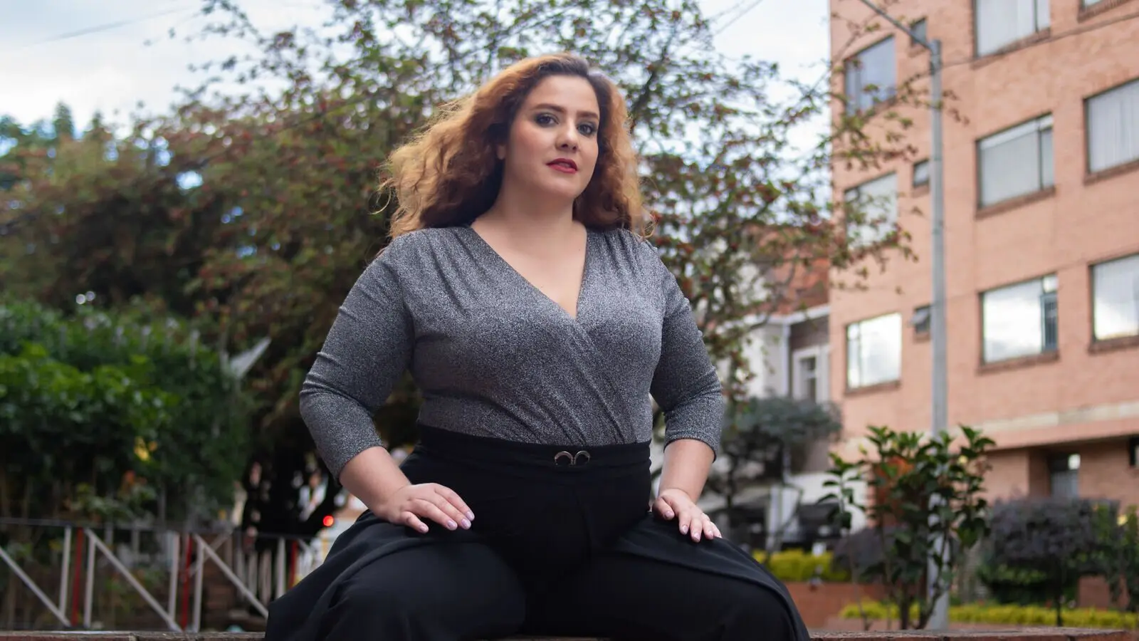 FreyaSeid's chat room is %status%