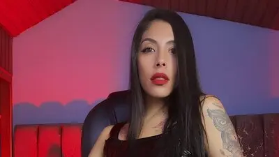 GabrielaVelle's chat room is %status%