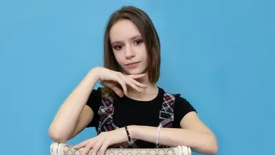 KenzieBuzz's chat room is %status%