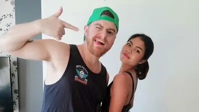 LydiaAndBrad's chat room is %status%