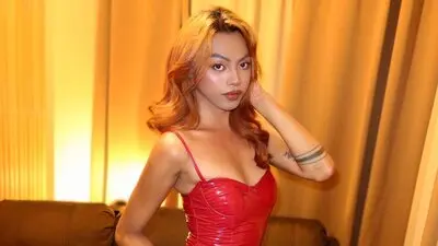 NiyenSilvano's chat room is %status%