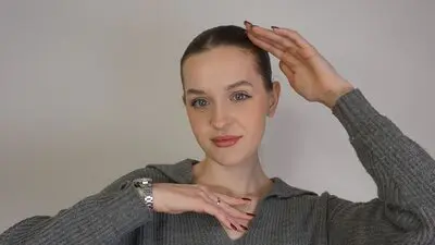 SherleyKoestler's chat room is %status%