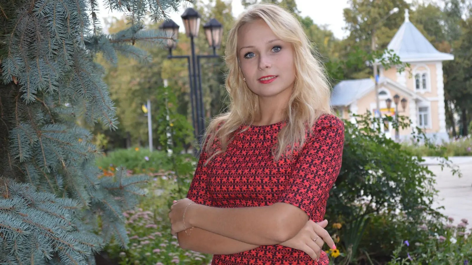 Versavia's chat room is %status%